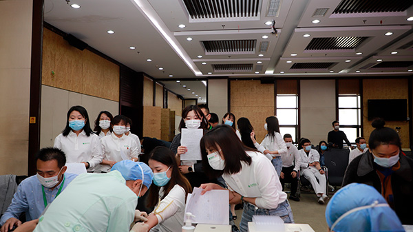 2慈銘體檢員工積極參加獻血活動.jpg 2慈銘體檢員工積極參加獻血活動.jpg