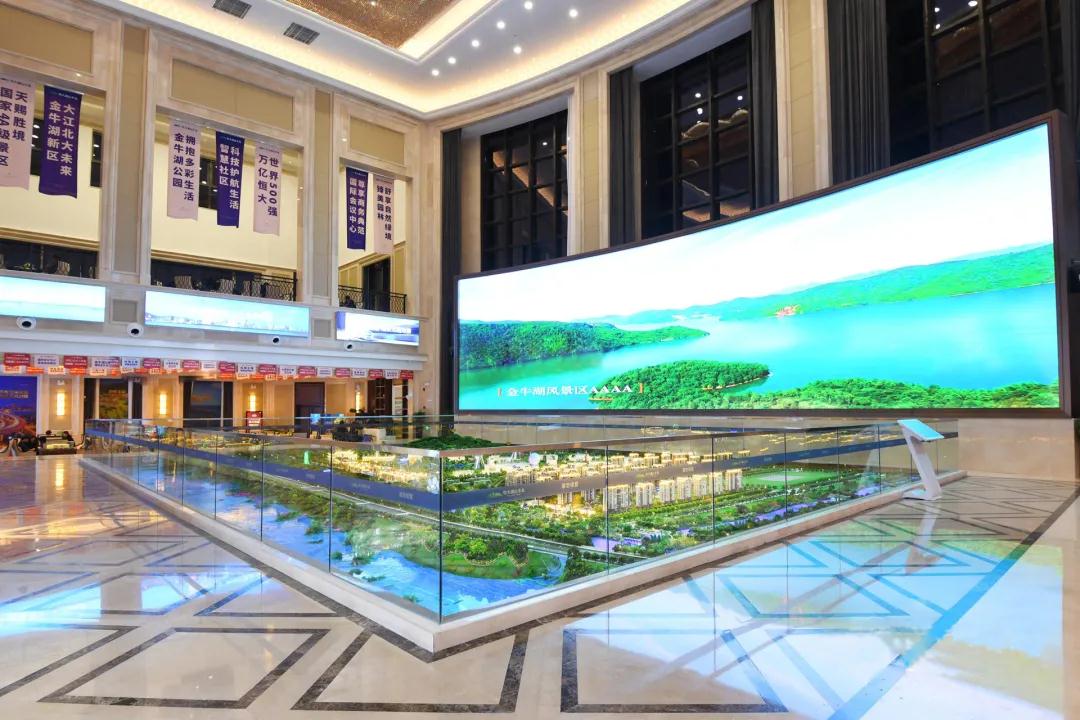 現(xiàn)代化數(shù)字展廳設(shè)計(jì)在房地產(chǎn)行業(yè)的重要性插圖